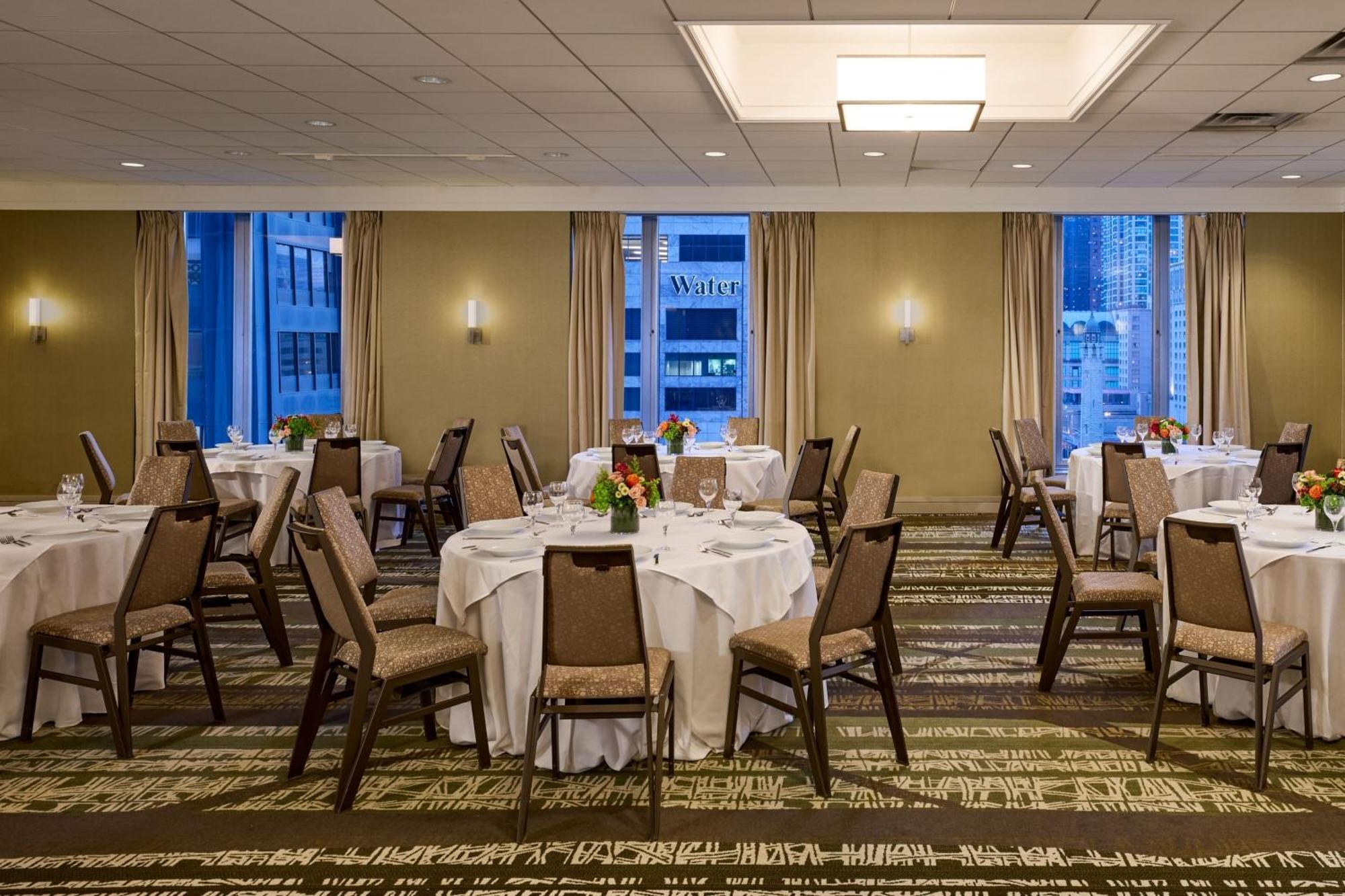 Hotel The Westin Michigan Avenue Chicago Extérieur photo