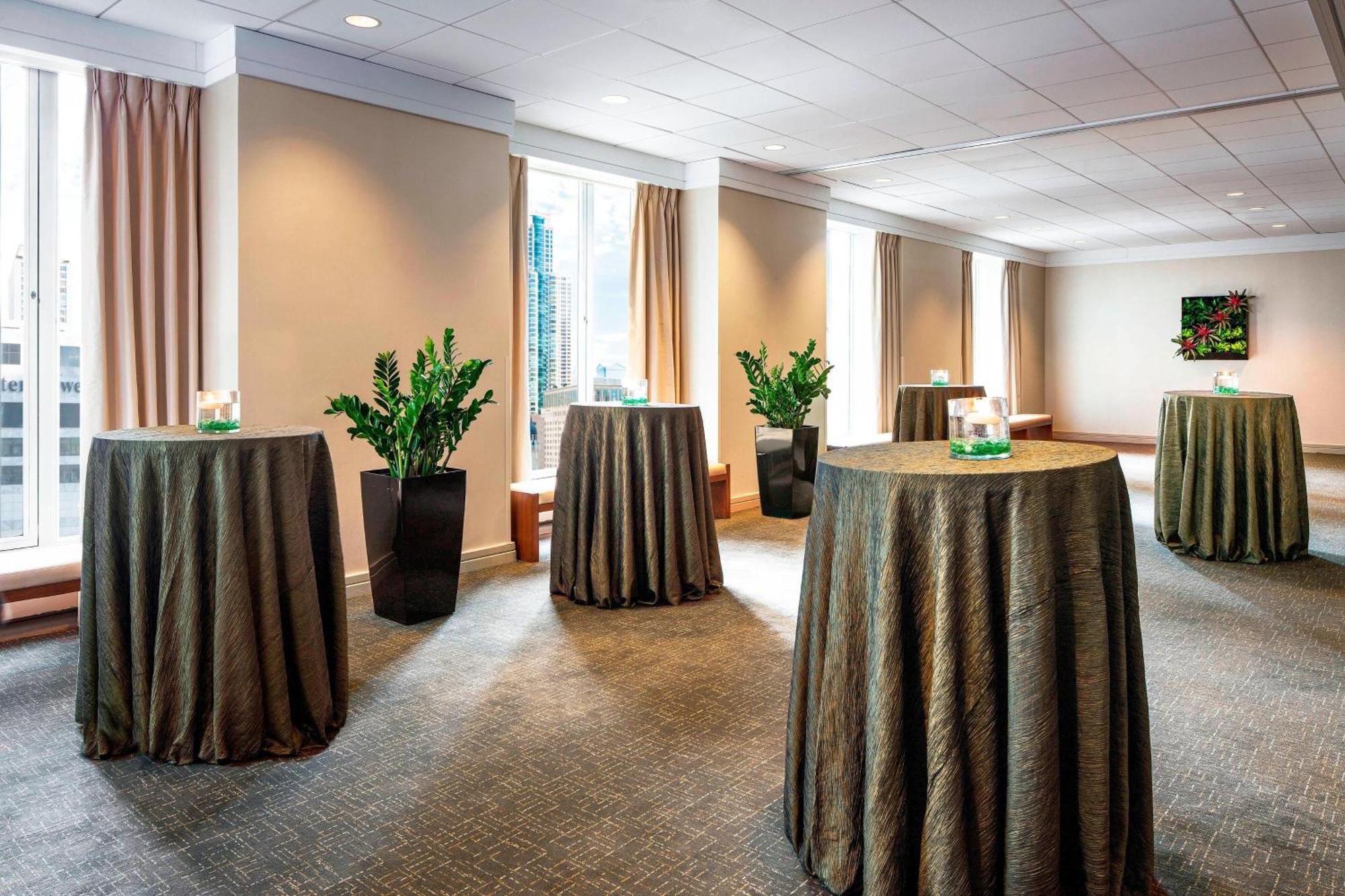 Hotel The Westin Michigan Avenue Chicago Extérieur photo
