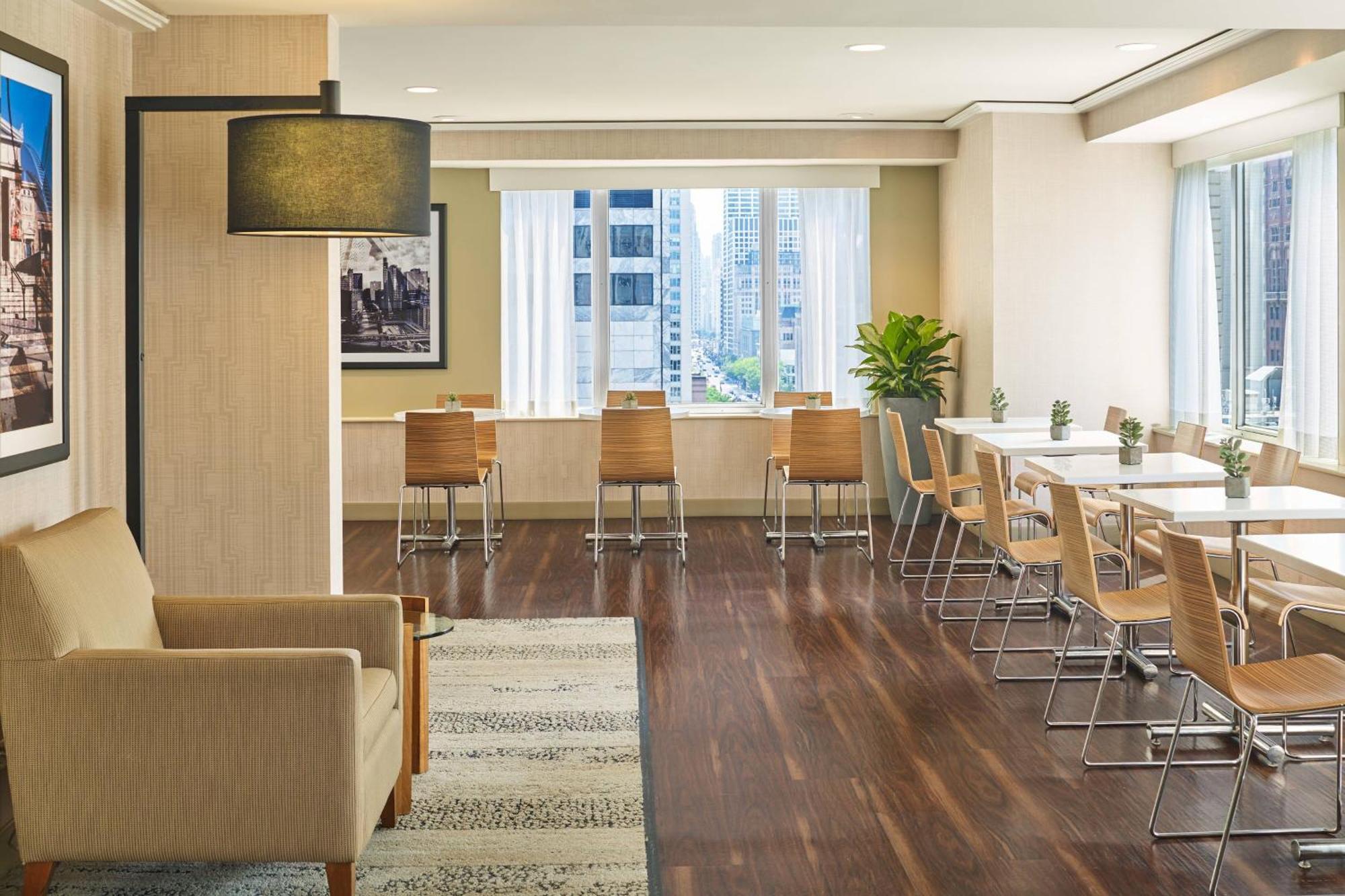 Hotel The Westin Michigan Avenue Chicago Extérieur photo